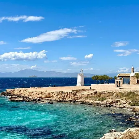 Holiday home Sea House Escape, Plakakia Lighthouse